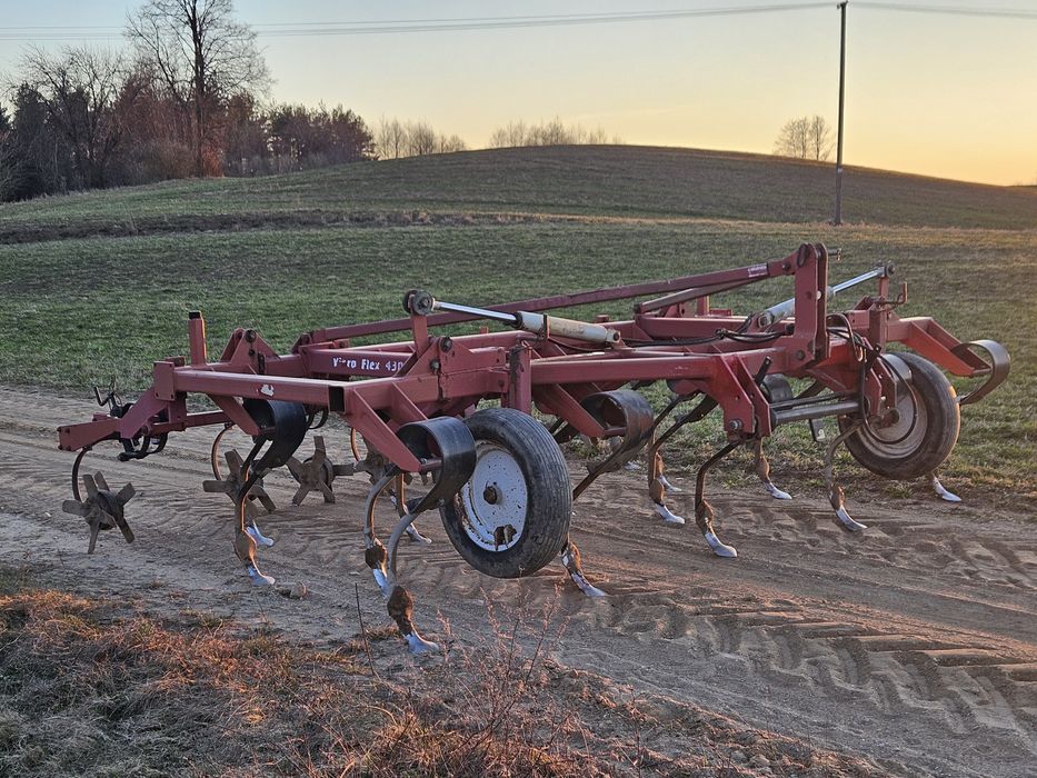 Kongskilde VibroFlex 4300 4.3m hydraulicznie składany