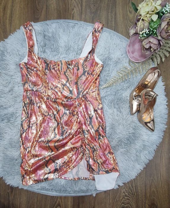 Gorsetowa, cekinowa sukienka Asos - wężowy wzór 44/46