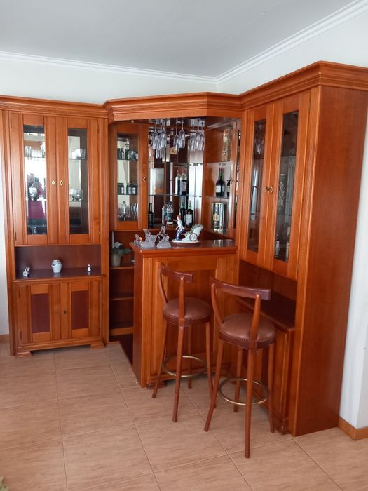 Bar Cerejeira +2 Bancos
