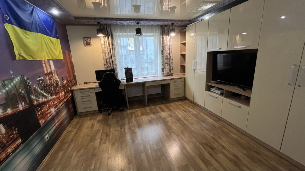 Продаж будинку по вул.Купальська