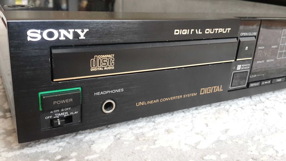 CD Sony CDP-552esD II