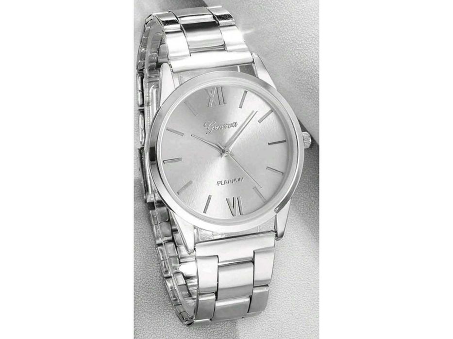 Relógio em aço - Novo