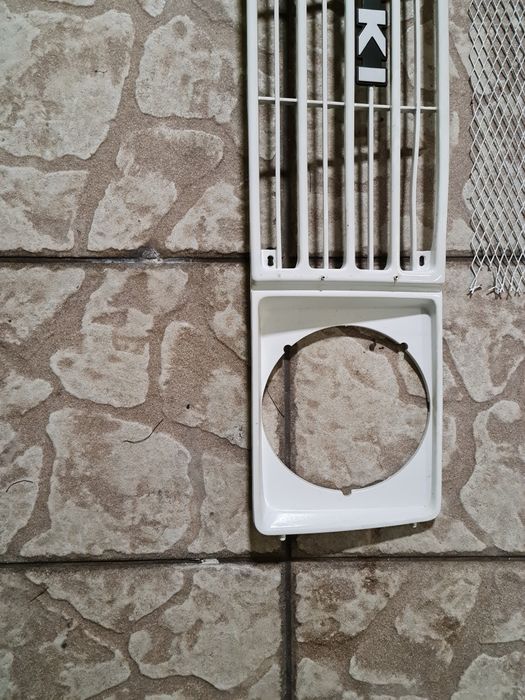 Grelha Frontal Suzuki Samurai