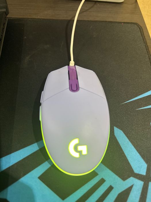 Лоджитек мишка.