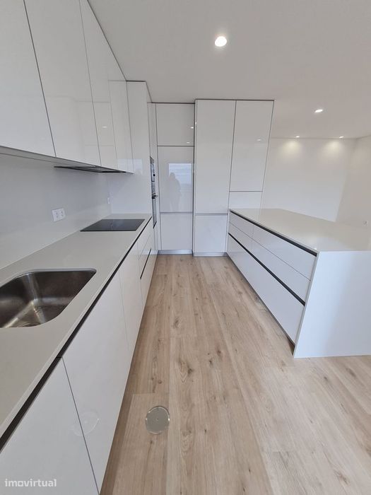 T3 novo junto ao Palácio do Gelo