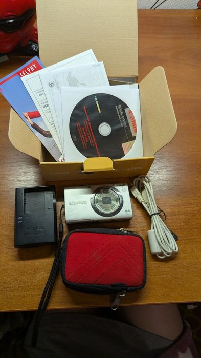 Цифровий робочий фотоапарат Canon PowerShot A2300 16MP 5x, повний комплект, оригінал