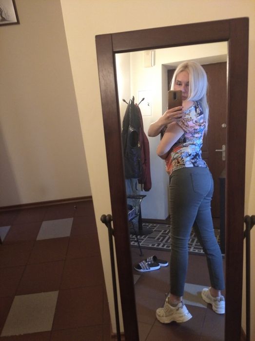 Продам джинсы серо-зеленые H&M