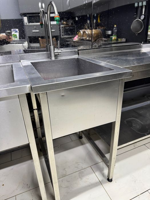 Стол с нержавейки кухонный с мойкой