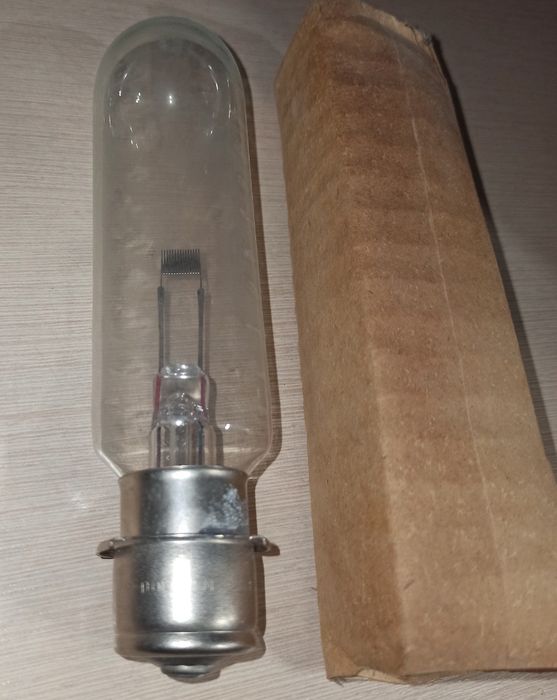 НОВІ Лампи 30 В / 400 Вт кінопроекційні  К 30-400 P28s/24