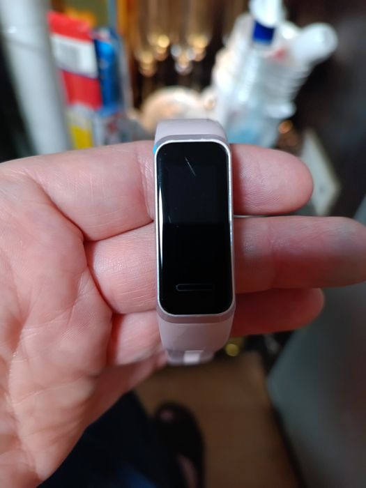Смарт-браслет Huawei Band 4 (Sakura Pink) — Повний комплект