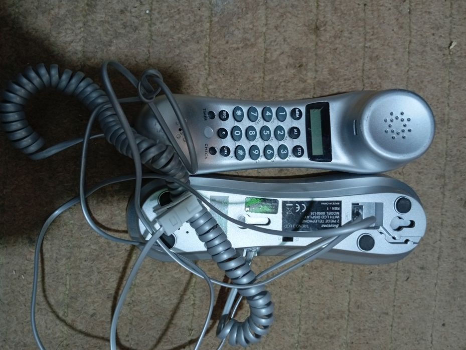 Продам домашние телефоны и есть радио телефон.