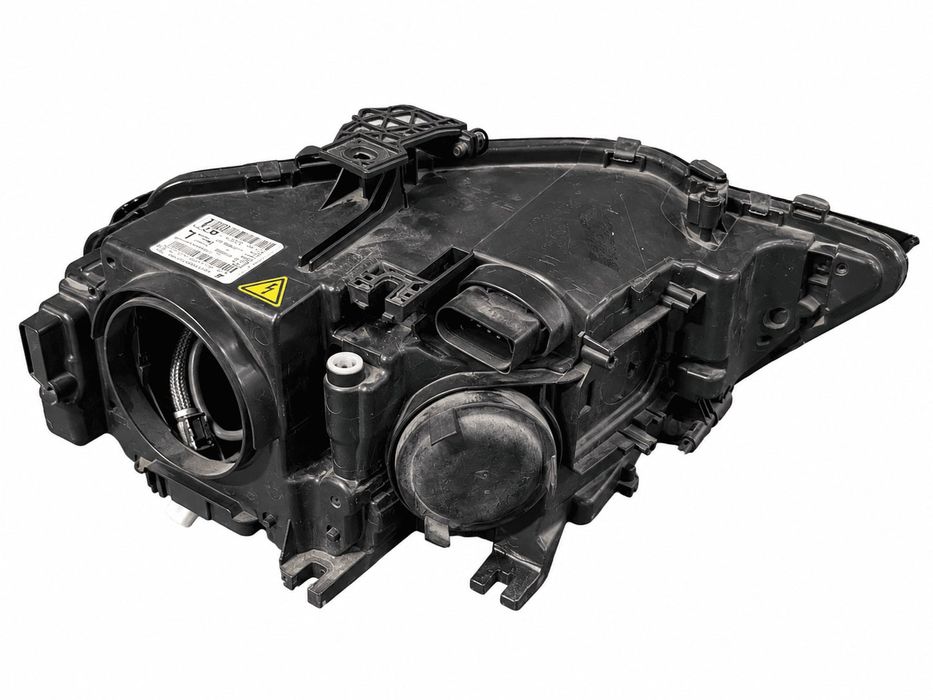 Ótica / Farol Esquerdo AUDI A4 B8 2.0 TDI (105 kW / 143 cv) [11.2007 - 12.2015]