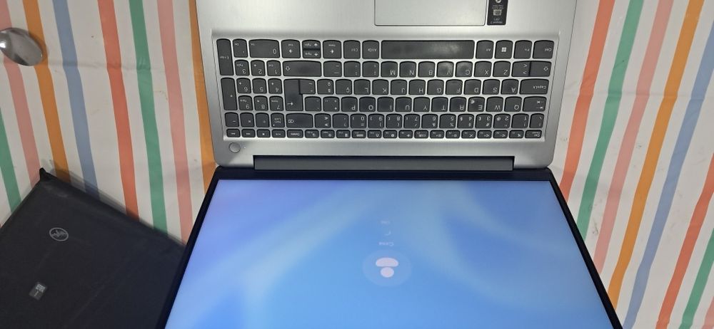Lenovo Ideapad 3 15ITL6 i5 8Gb RAM  512 SSD
