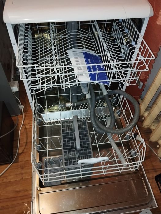 Посудомийна машина Beko