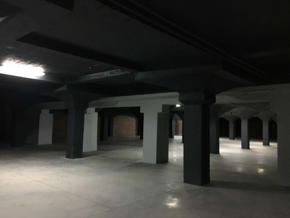 Оренда складських та виробничих площ на Подолі біля м Тараса Шевченко.