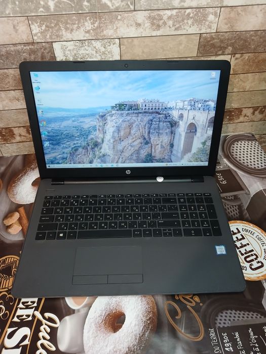 Ноутбук HP 250 G6 15.6" Full HD / Core i3-7020U / 8GB DDR4 / SSD 128GB + HDD 320GB
