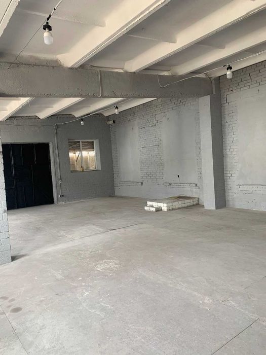 Продаж комерційного приміщення від власника склад (червона лінія)