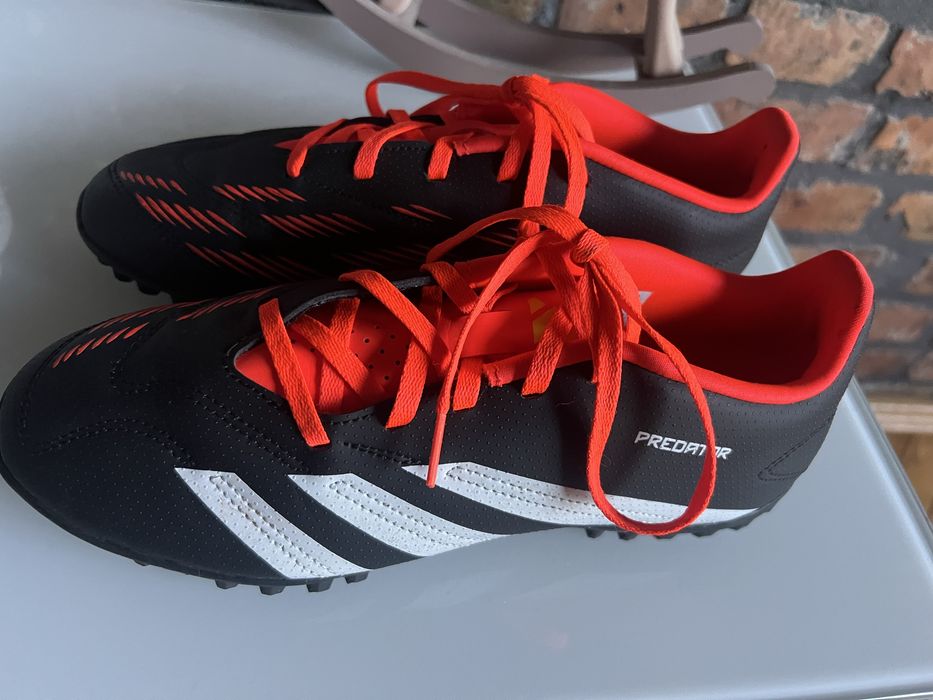 Buty do piłki nożnej Adidas Predator