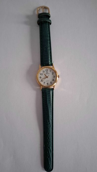 Nowy zegarek klasyczny marki ARMANDO 0510 kolor złoty - pasek zielony