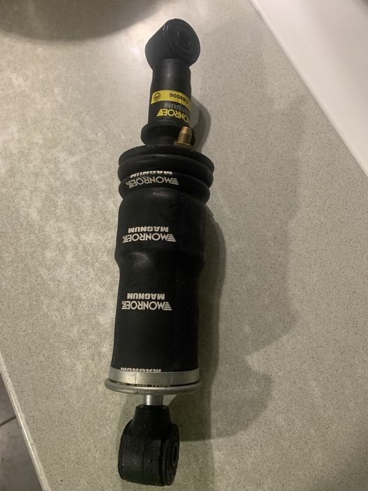 Продам амортизатор Monroe Magnum CB0006 Або обміняю придлагайте домовимося