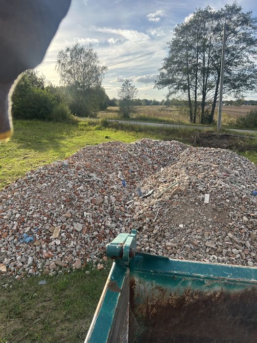 Przekrusz betonowy-Przekrusz ceglano betonowy z transportem