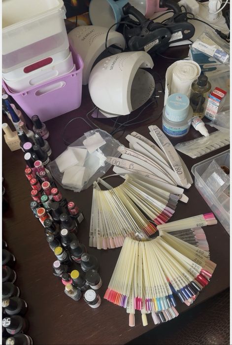 Sprzedam materiały do manicure