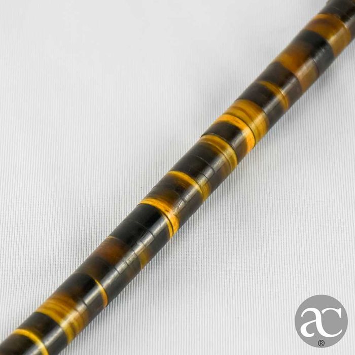 Cabo de sombrinha antigo em madeira com ponteira em prata