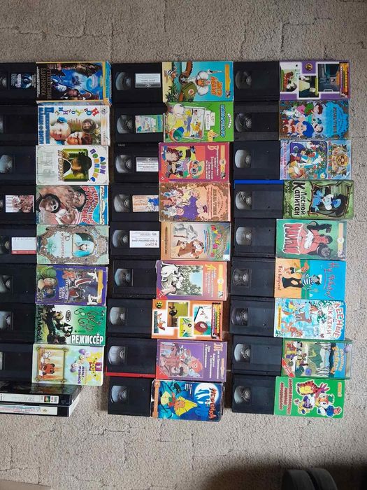 Видеокассеты с фильмами и мультфильмами відеокасети vhs