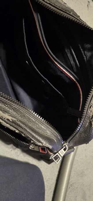 Torba męska skórzana Tommy Hilfiger AM0AM00795  na laptopa, dokumenty