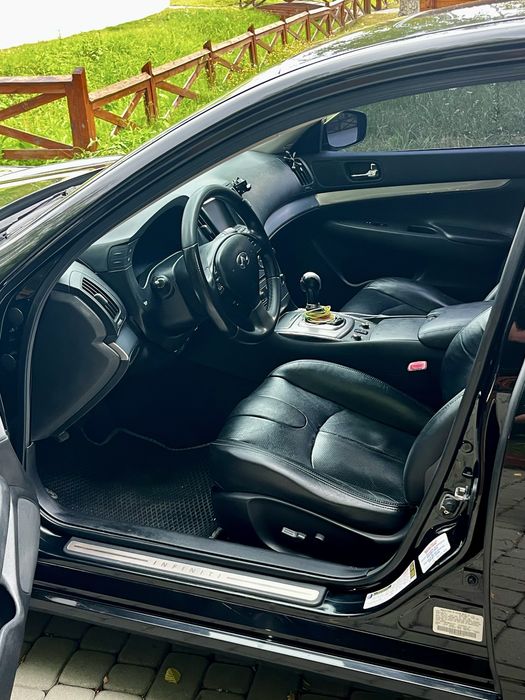 Infiniti g25x 2010р 2,5