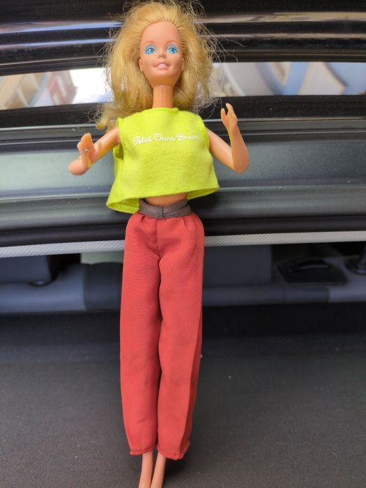 Boneca Barbie Magic Curl