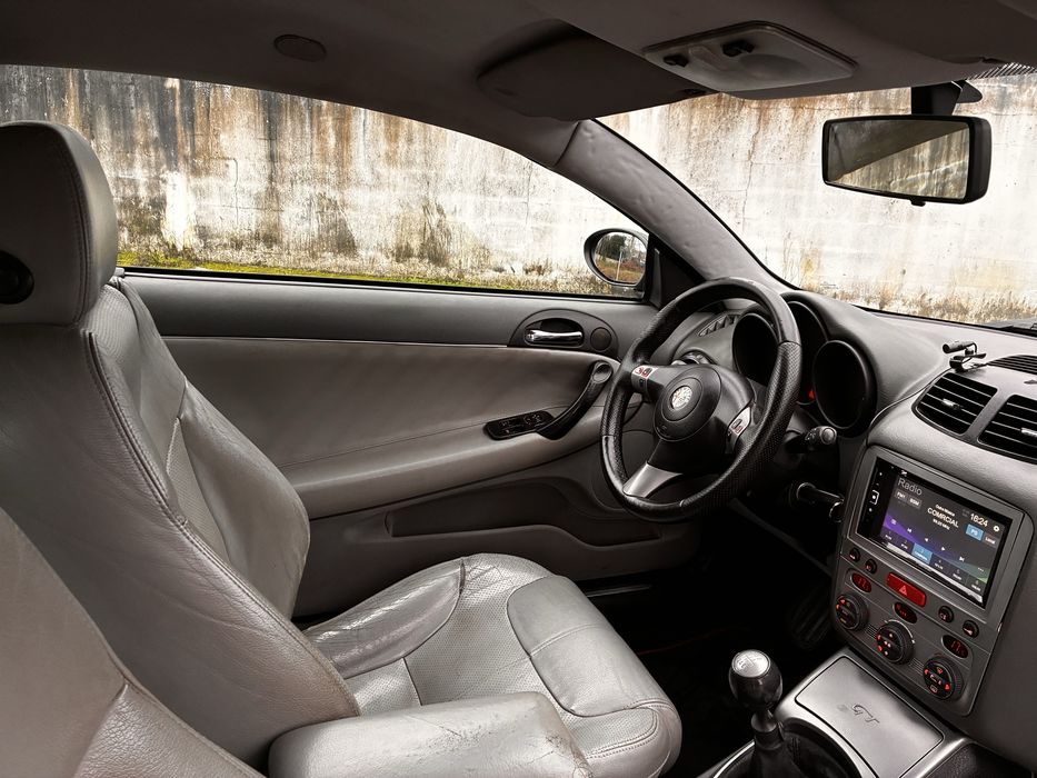 Alfa romeu GT  JTD