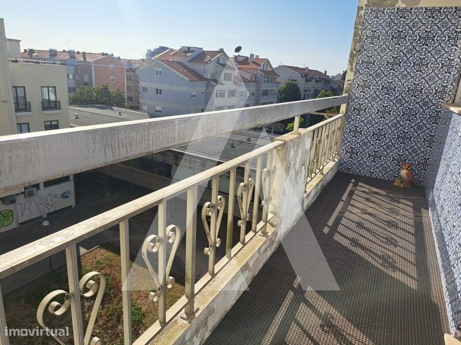 Apartamento T2 com terraço no Bairro do Liceu