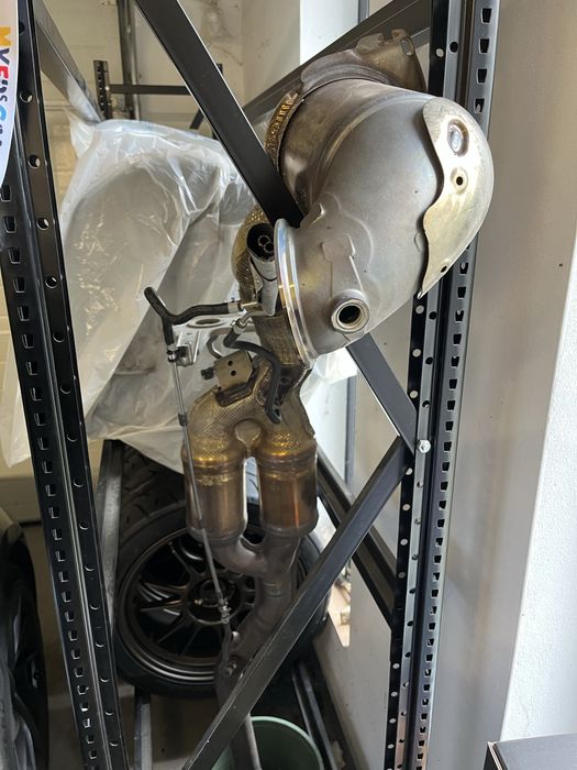 Oryginalny downpipe VW Golf 8R 2.0 TSI, przebieg 12 tys. km, OEM
