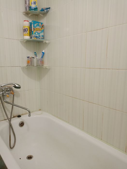 Продам квартиру в м. Лозова Харківської області