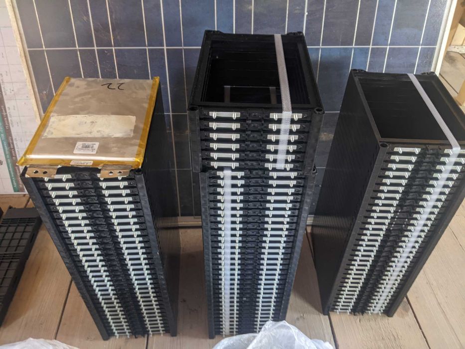 холдер 1 корпус для 2х елементів SK Innovation LG-Chem LGX-e