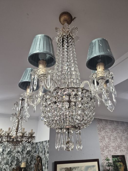 Lustre de Cristal Antigo com Abajures Novos.