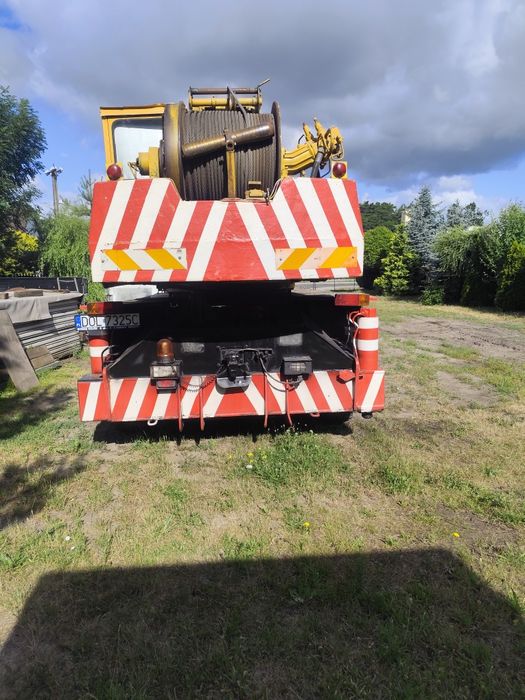Żuraw Dźwig Bumar Fablok 28T