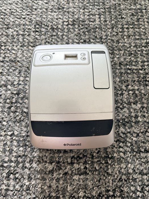 Фотоапарат миттєвого друку Polaroid One600 (робочий)