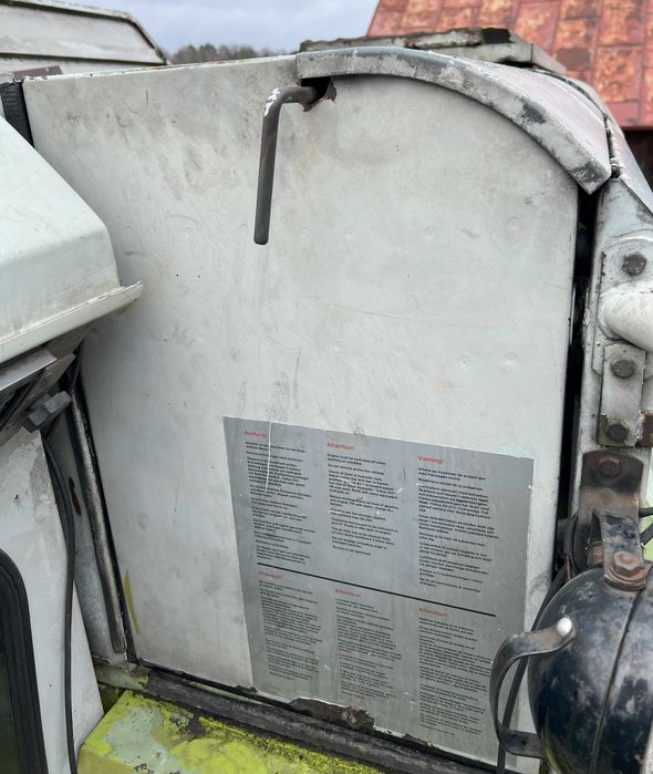 Osłona zbiornika ziarna kombajn claas Dominator 112CS,  Commandor inn