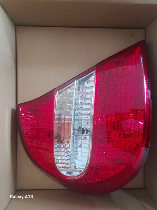 Фара Toyota 30 Нова