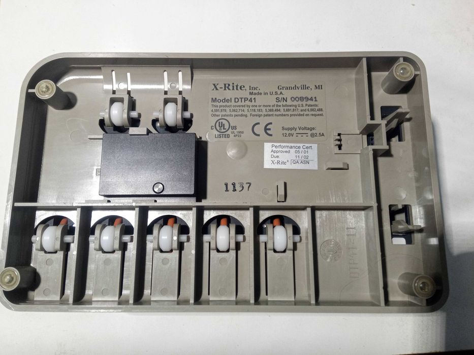 Денситометр X-Rite DTP41 Spectrophotometer autoscan densitometer XRite