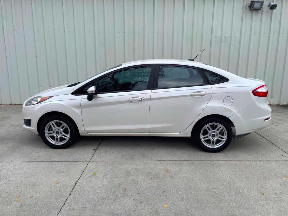 Ford Fiesta SE      2018