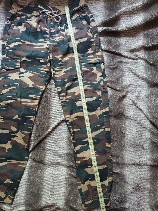 Штани карго фірми pull&bear