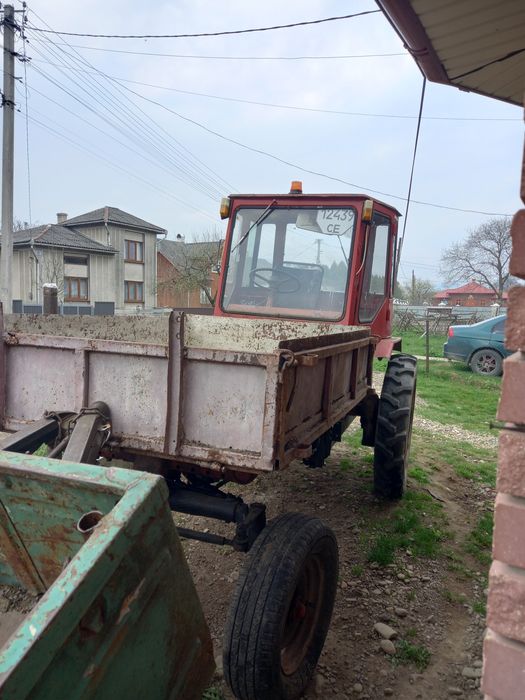Продам Трактор  Т16