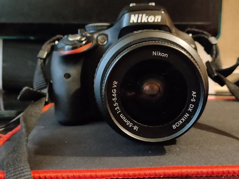 Срочная продажа Фотоопарат Nikon d5100 з объективом 18-55