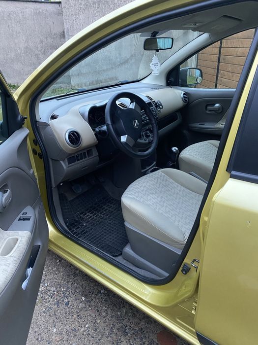 Nissan note 1.4 benzyna bdb stan nowe opony