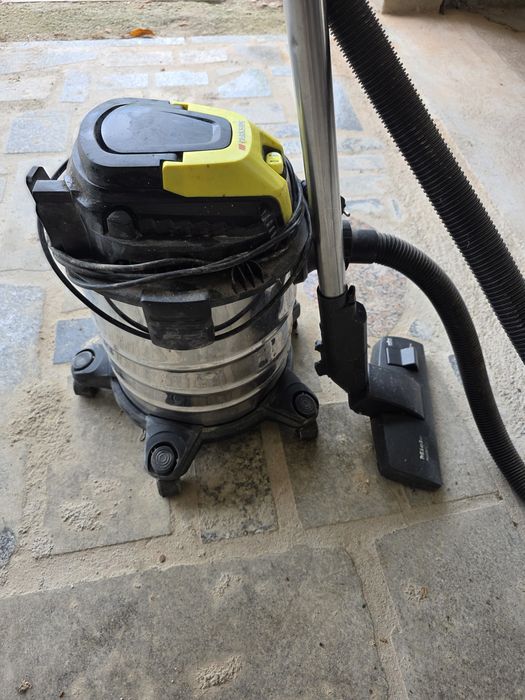Aspirador de pó 1600W