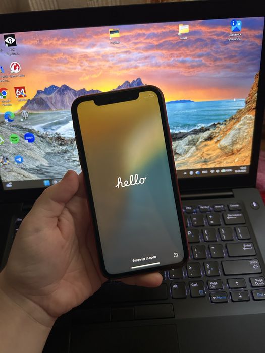 IPhone XR, 128Gb, red