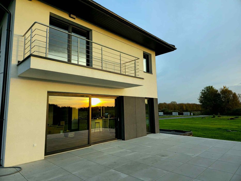 Balustrady ze stali nierdzewnej podjazdy dla osób niepełnosprawnych